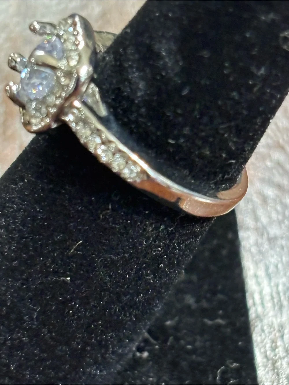 The Unbranded Brand elegant silver